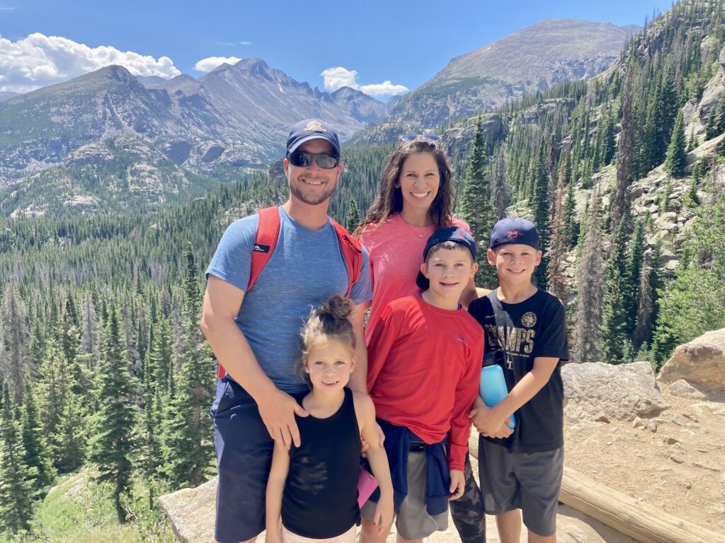 soft adventure family in rocky mountain national park