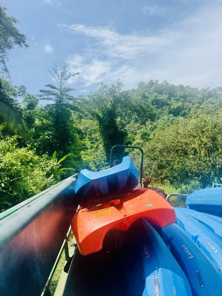 cave kayaking belize